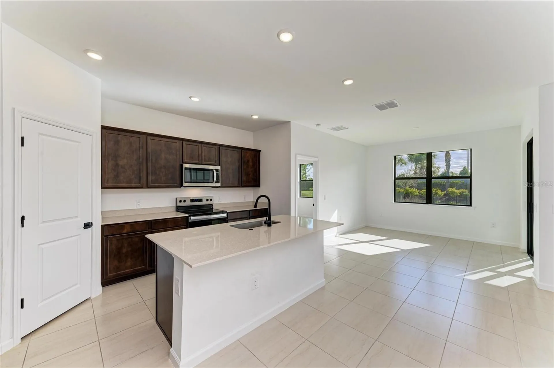 5637 Silverside Pine Court Bradenton FL 34211