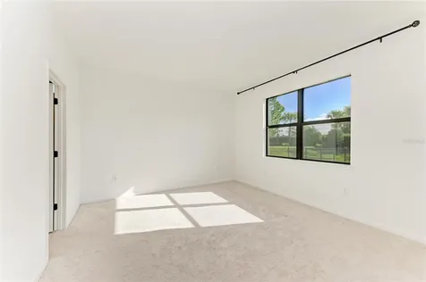 5637 Silverside Pine Court Bradenton FL 34211