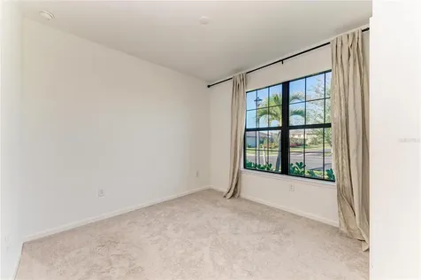 5637 Silverside Pine Court Bradenton FL 34211