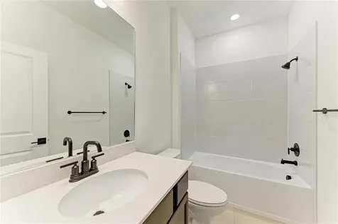 5637 Silverside Pine Court Bradenton FL 34211