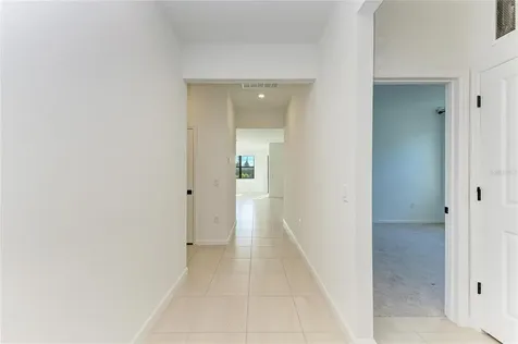 5637 Silverside Pine Court Bradenton FL 34211