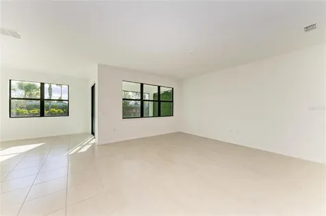 5637 Silverside Pine Court Bradenton FL 34211