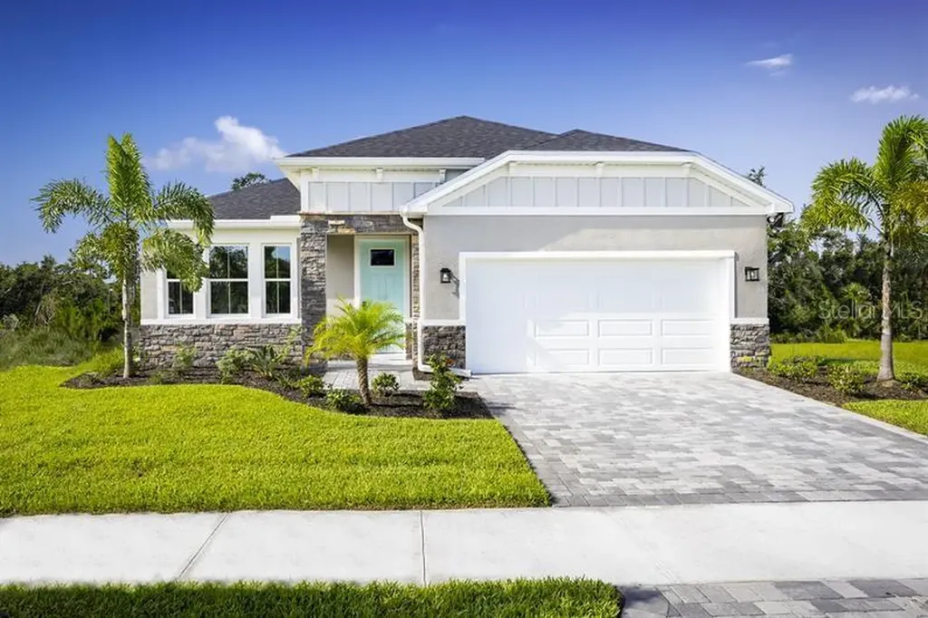 20017 Golden Glow Loop Venice FL 34292