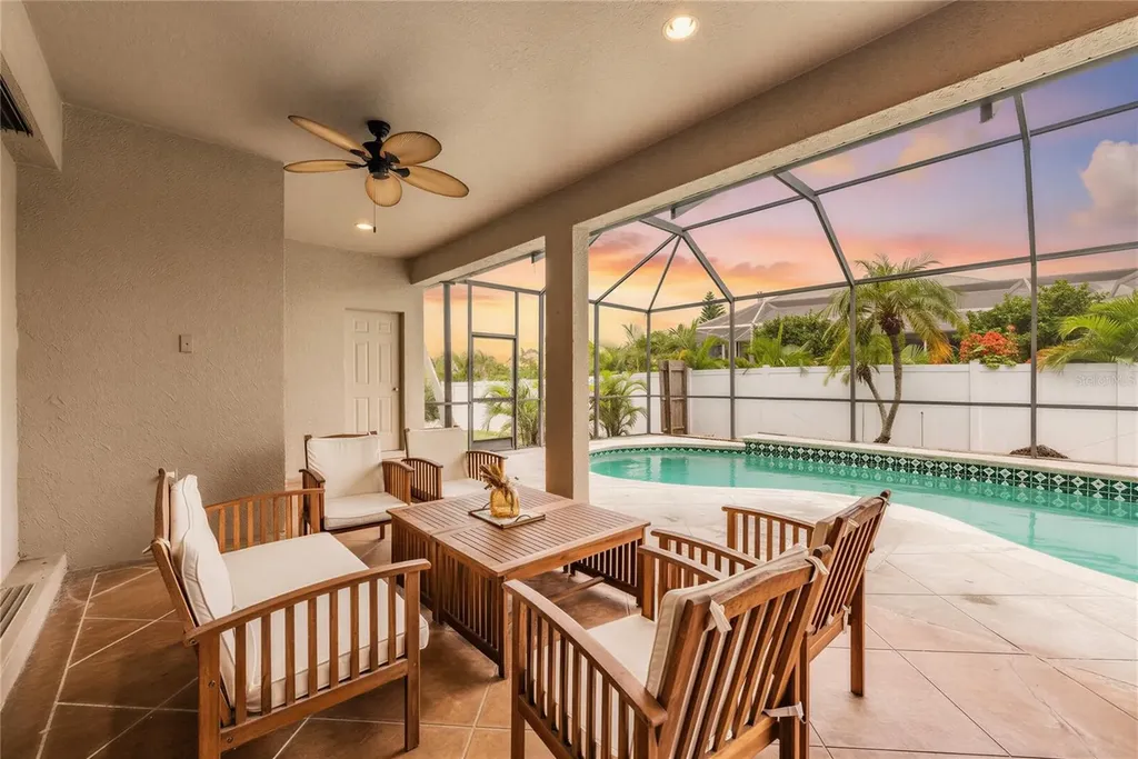 821 Greenview Drive Apollo Beach FL 33572