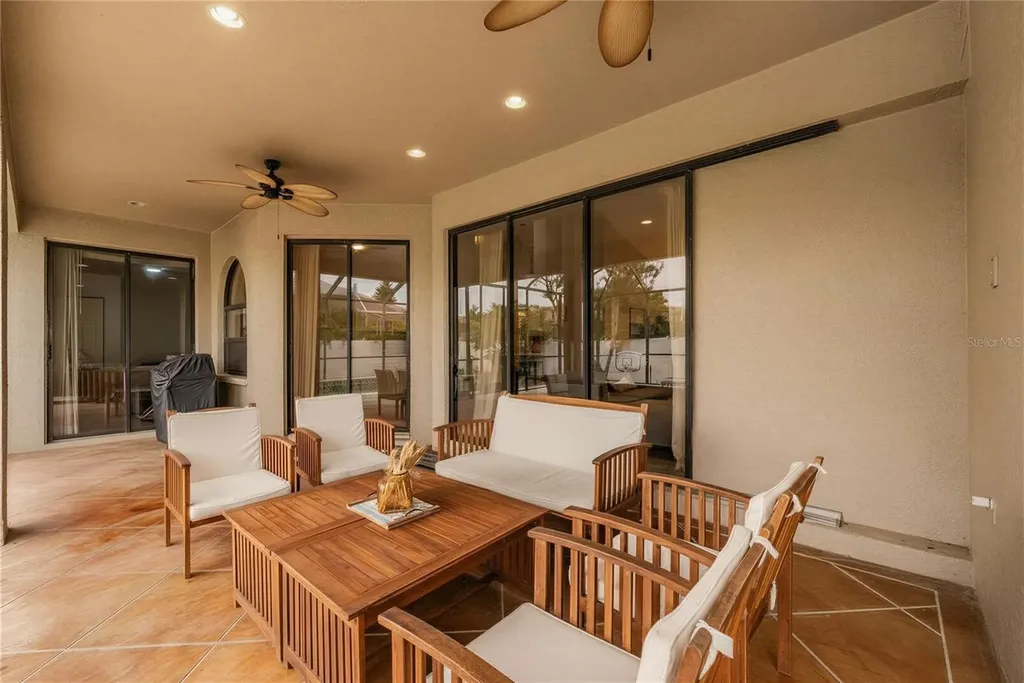 821 Greenview Drive Apollo Beach FL 33572