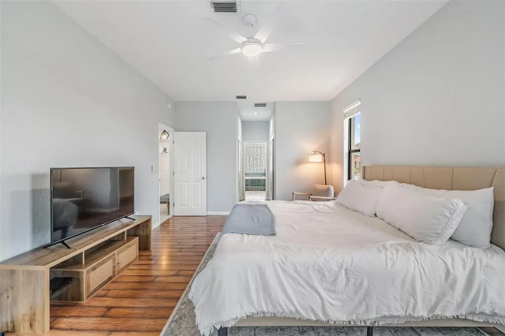 821 Greenview Drive Apollo Beach FL 33572
