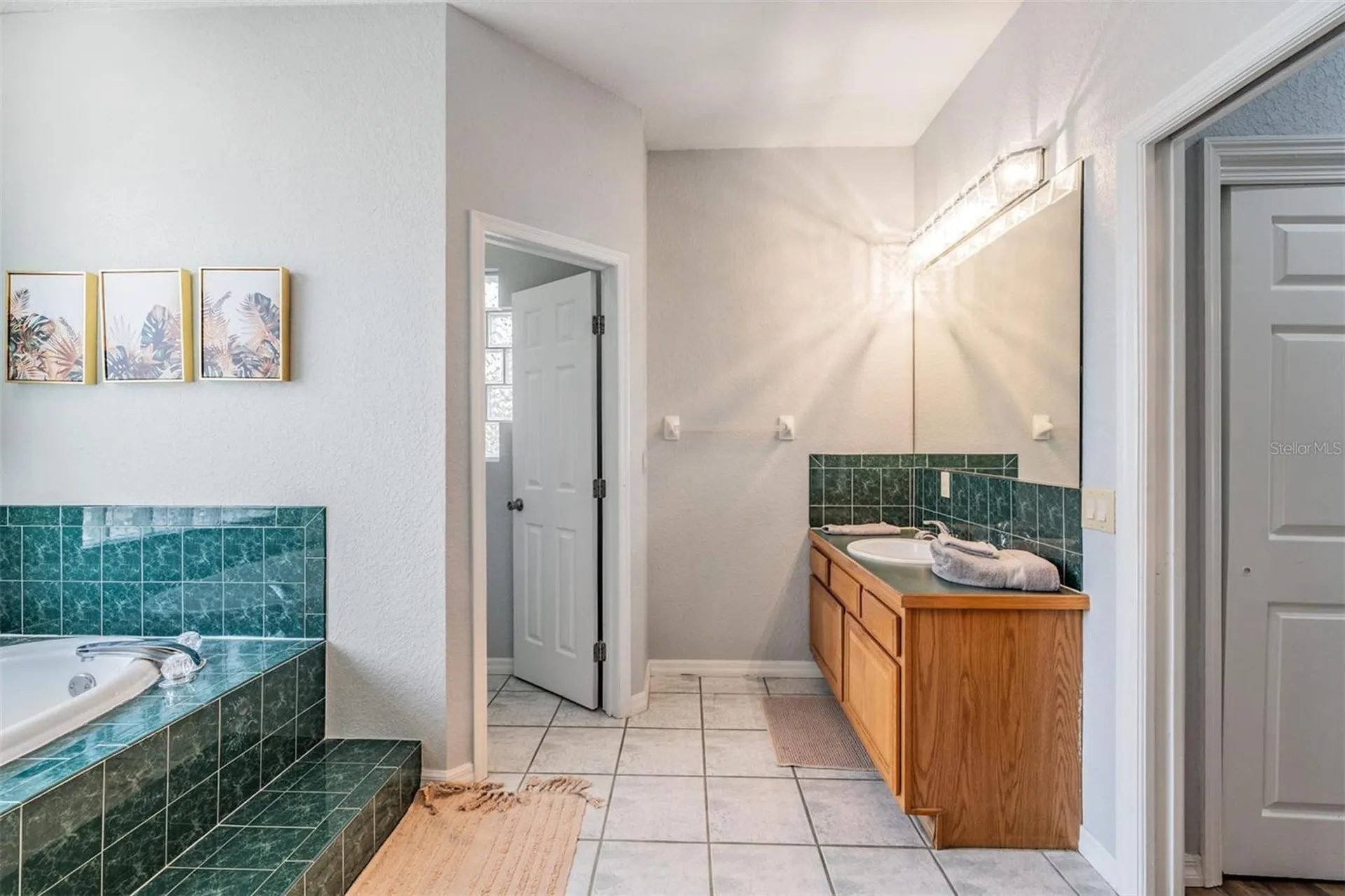 821 Greenview Drive Apollo Beach FL 33572