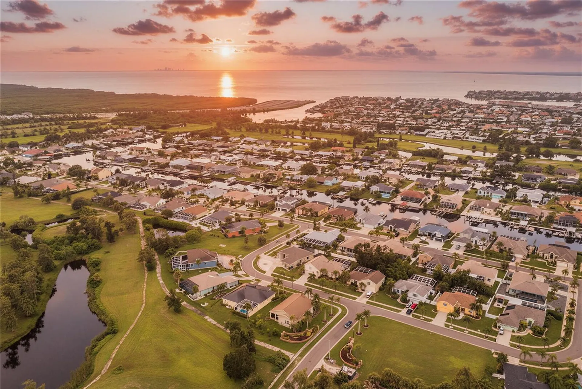 821 Greenview Drive Apollo Beach FL 33572
