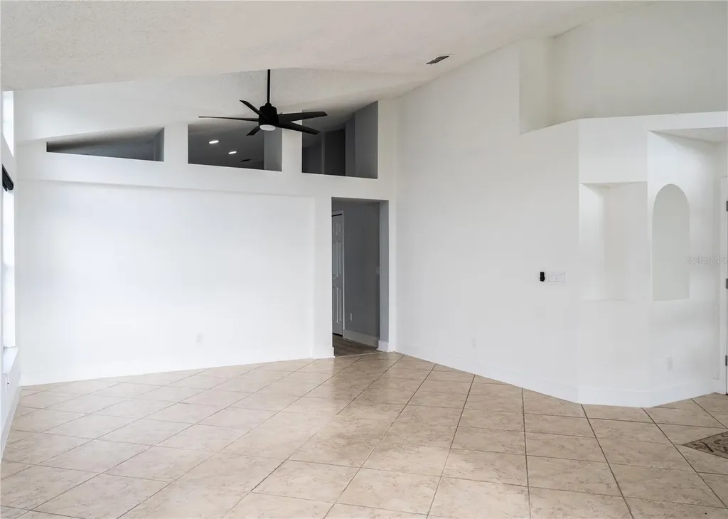 2319 Island Club Way Orlando FL 32822