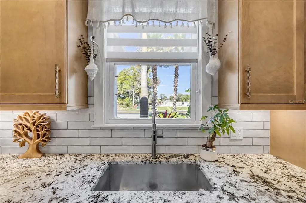 1502 Saxon Drive New Smyrna Beach FL 32169