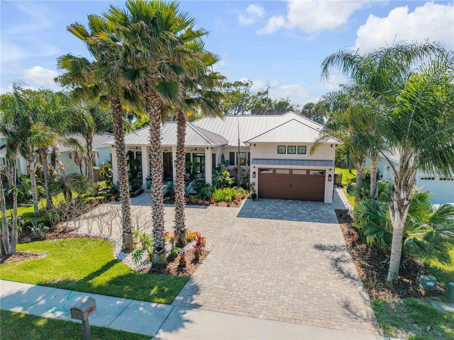 1502 Saxon Drive New Smyrna Beach FL 32169