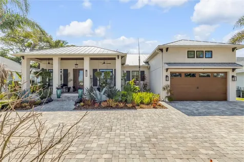 1502 Saxon Drive New Smyrna Beach FL 32169