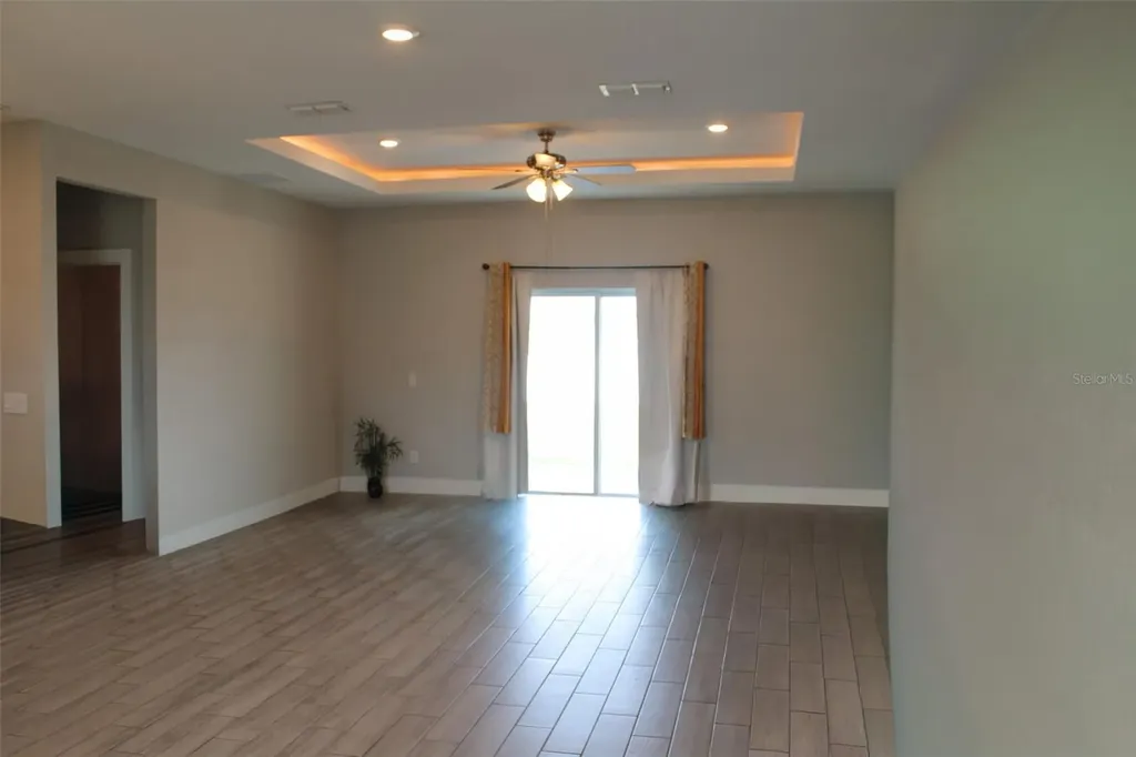 2207 Rio Grande Canyon Loop Kissimmee FL 34759