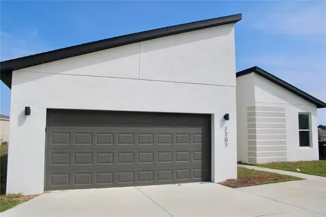 2207 Rio Grande Canyon Loop Kissimmee FL 34759
