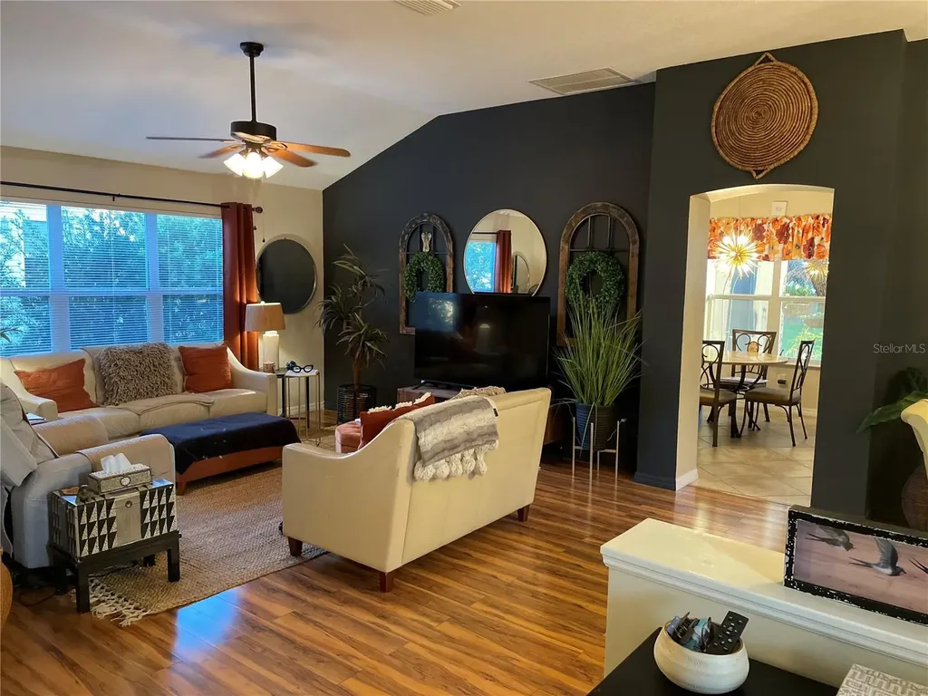 313 Gonzales Place Lady Lake FL 32159