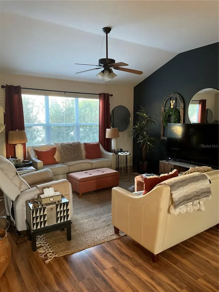 313 Gonzales Place Lady Lake FL 32159
