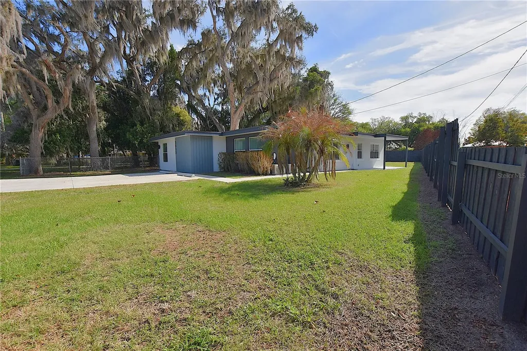 3032 Spirit Lake Drive Winter Haven FL 33880