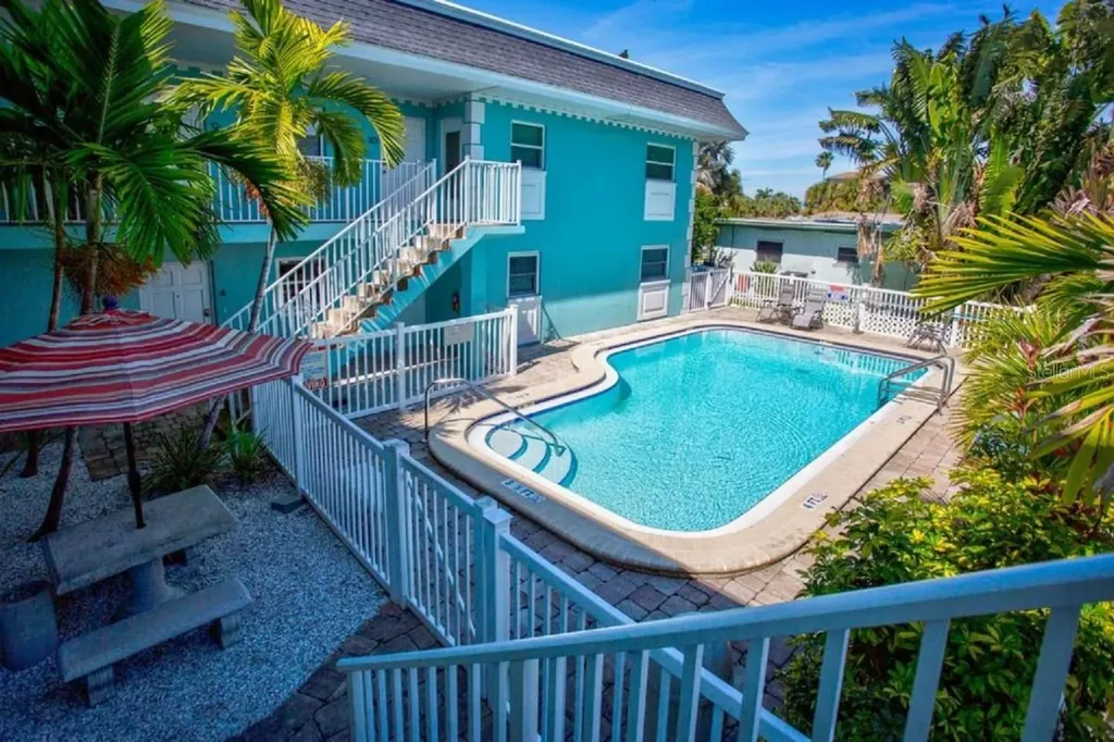 11440 1st Street E Treasure Island FL 33706