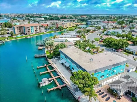 11440 1st Street E Treasure Island FL 33706