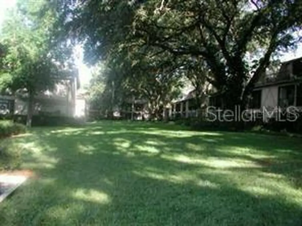 14470 Reuter Strasse Circle Tampa FL 33613