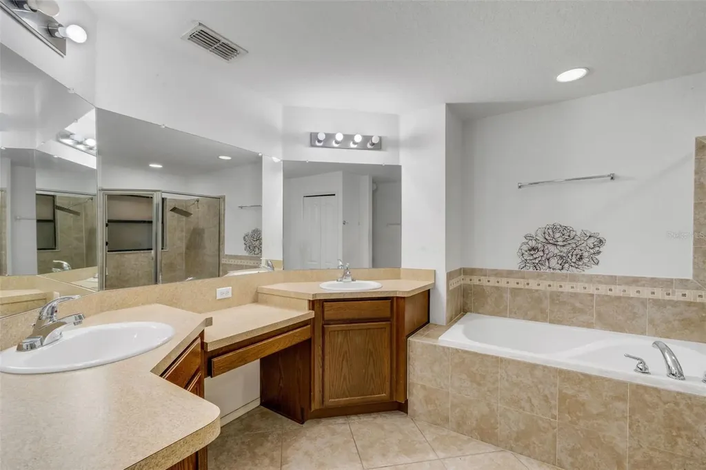 1712 Charmi Drive Lakeland FL 33810