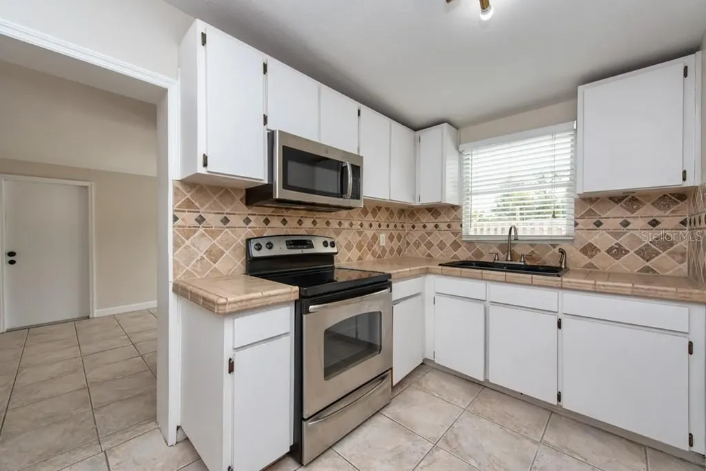 4016 W Montgomery Terrace Tampa FL 33616