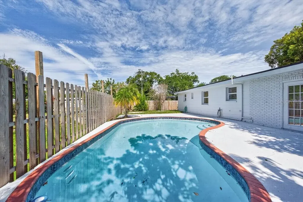 4016 W Montgomery Terrace Tampa FL 33616