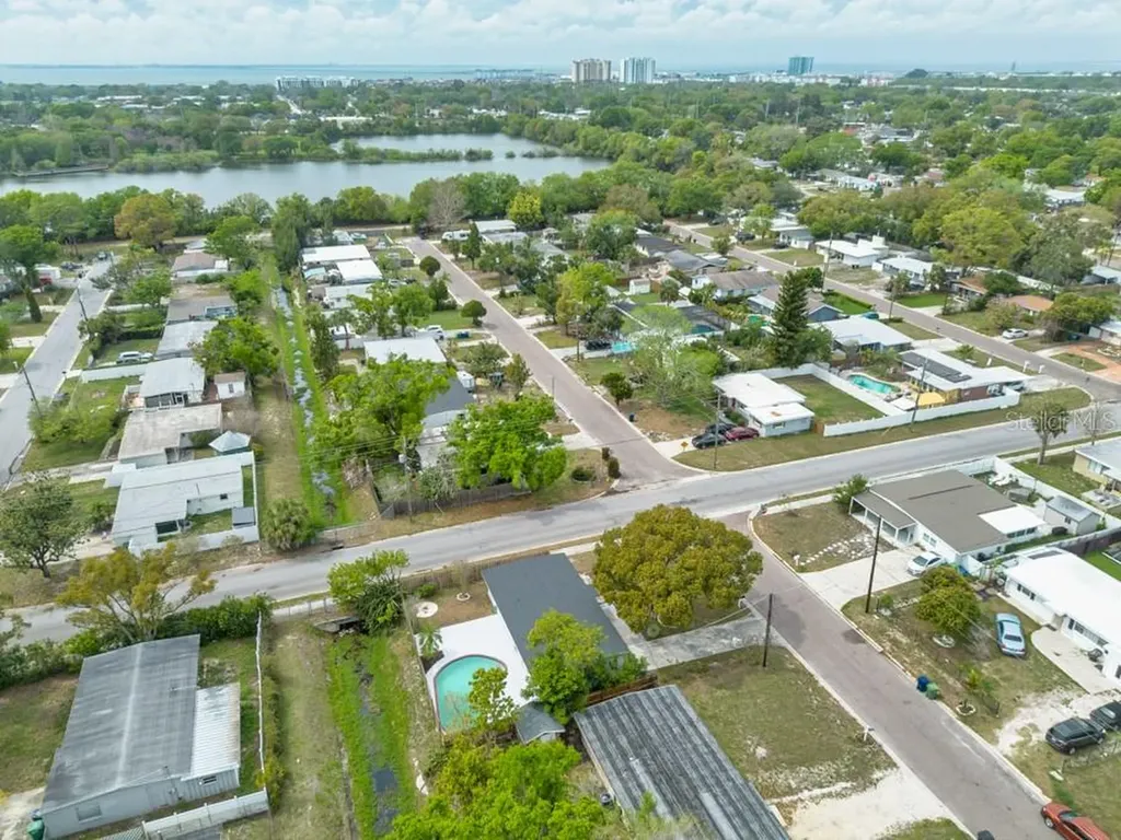 4016 W Montgomery Terrace Tampa FL 33616