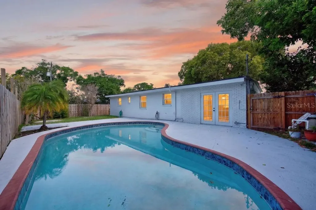 4016 W Montgomery Terrace Tampa FL 33616