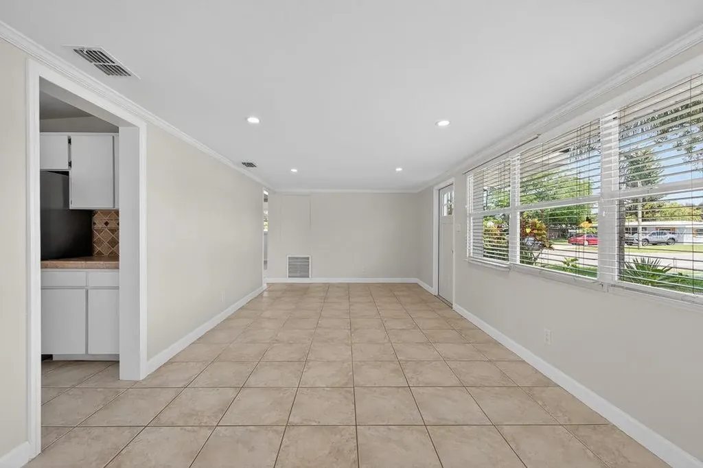 4016 W Montgomery Terrace Tampa FL 33616