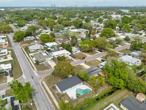 4016 W Montgomery Terrace Tampa FL 33616