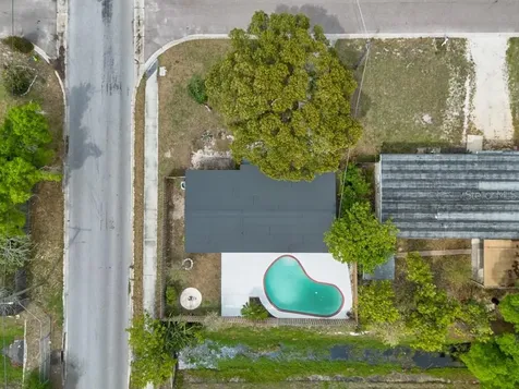 4016 W Montgomery Terrace Tampa FL 33616