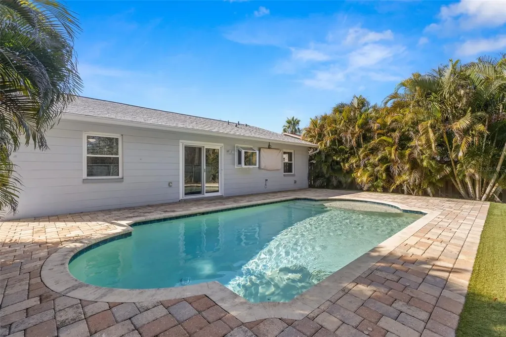 3309 W Napoleon Avenue Tampa FL 33611
