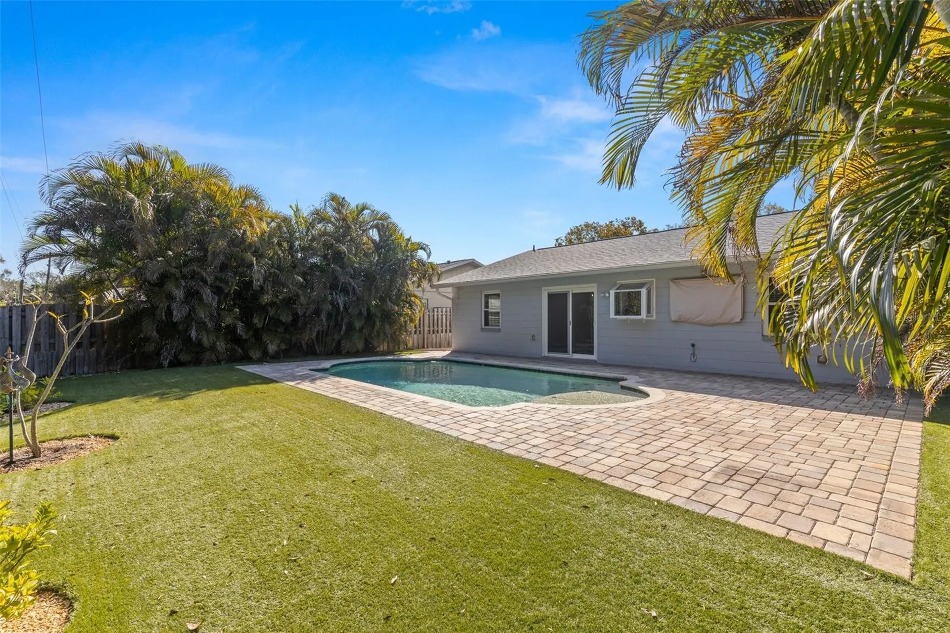 3309 W Napoleon Avenue Tampa FL 33611