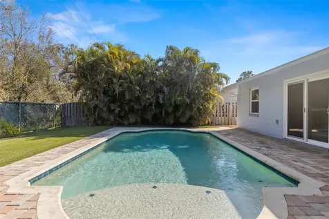 3309 W Napoleon Avenue Tampa FL 33611