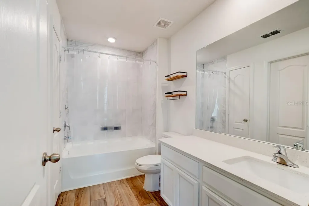 33 Pine Croft Lane Palm Coast FL 32164