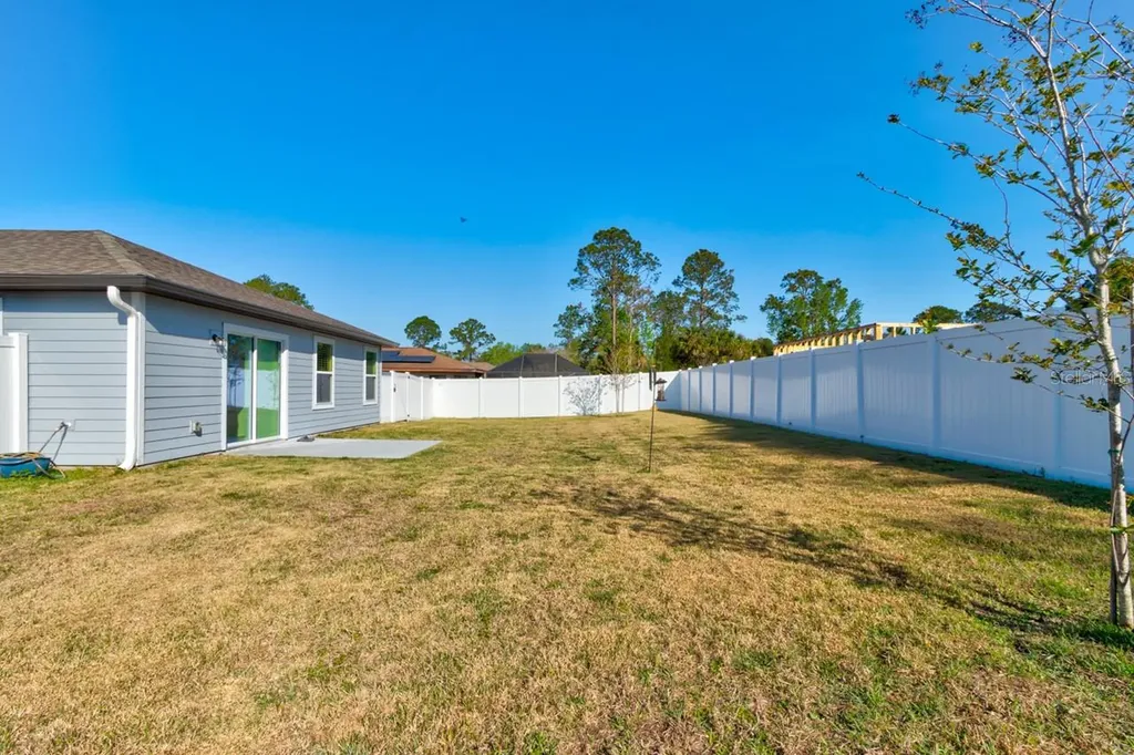 33 Pine Croft Lane Palm Coast FL 32164