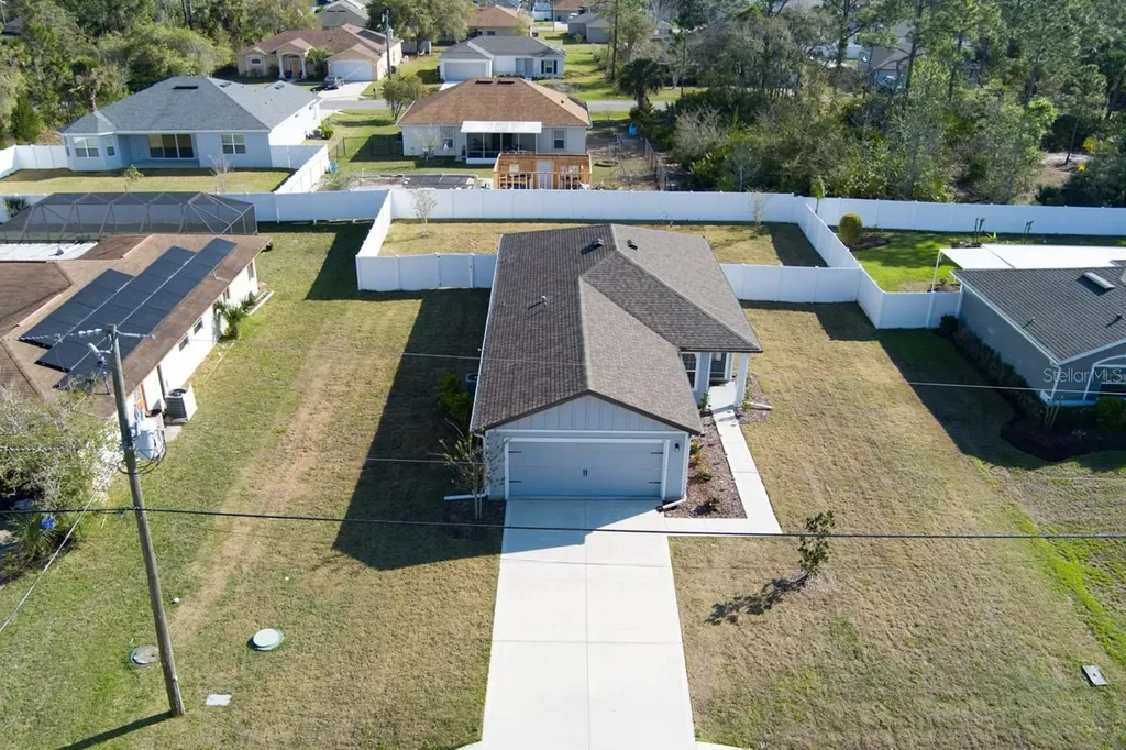 33 Pine Croft Lane Palm Coast FL 32164