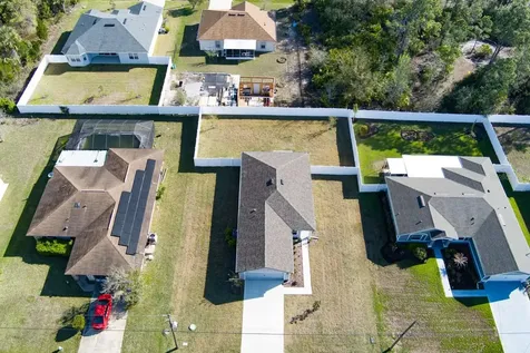 33 Pine Croft Lane Palm Coast FL 32164