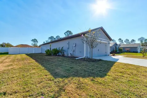 33 Pine Croft Lane Palm Coast FL 32164