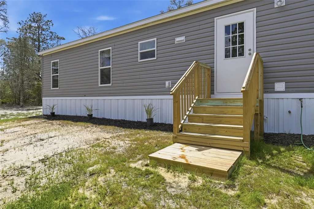 2231 SE 132nd Court Morriston FL 32668