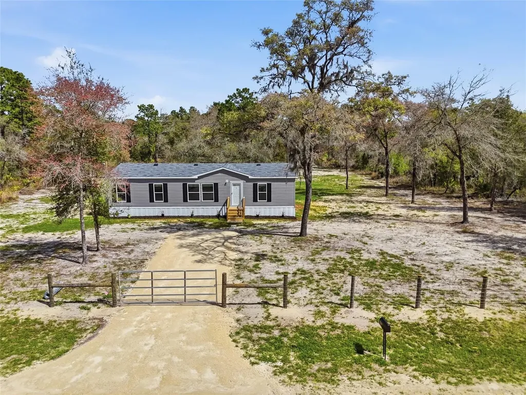 2231 SE 132nd Court Morriston FL 32668