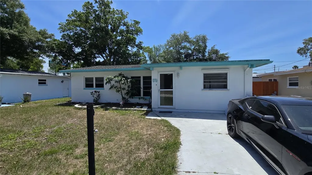 2221 Euclid Circle S Clearwater FL 33764