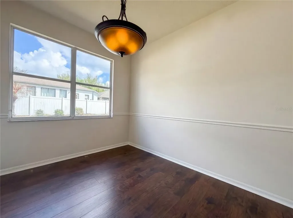2727 Valencia Grove Drive Valrico FL 33596
