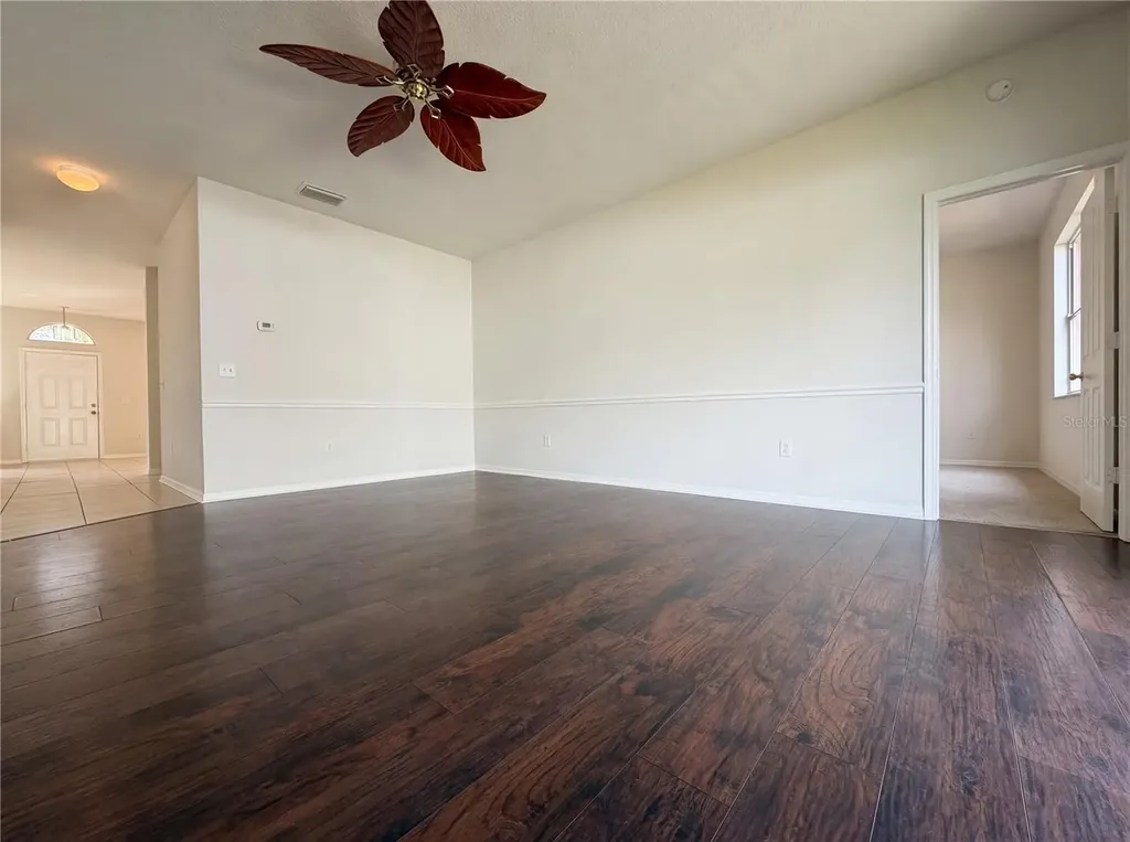 2727 Valencia Grove Drive Valrico FL 33596