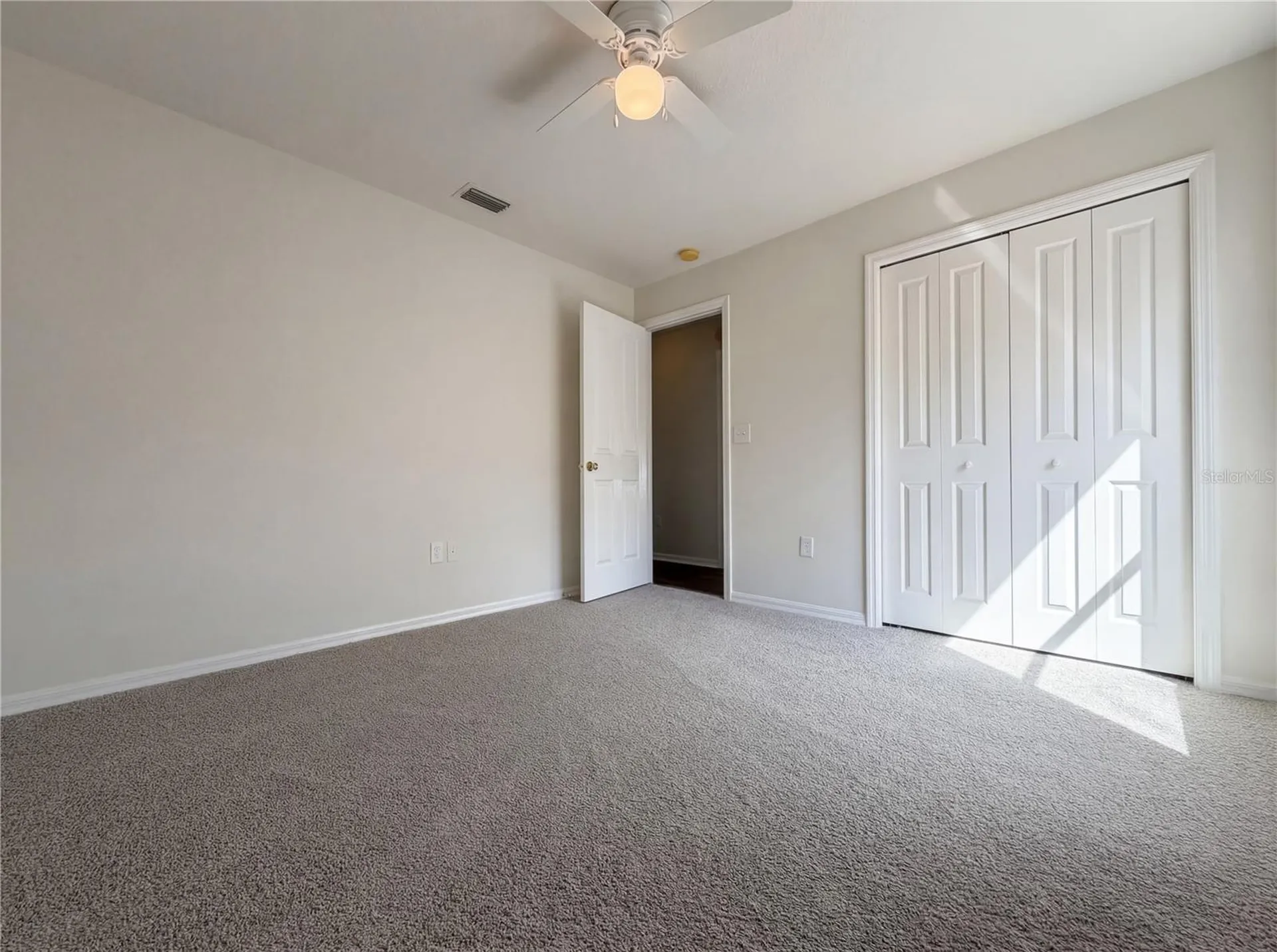 2727 Valencia Grove Drive Valrico FL 33596