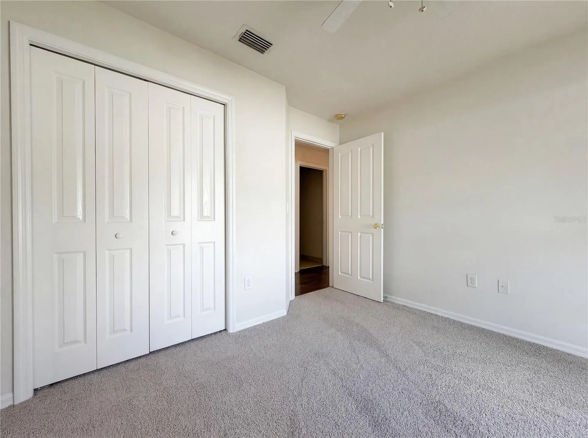 2727 Valencia Grove Drive Valrico FL 33596