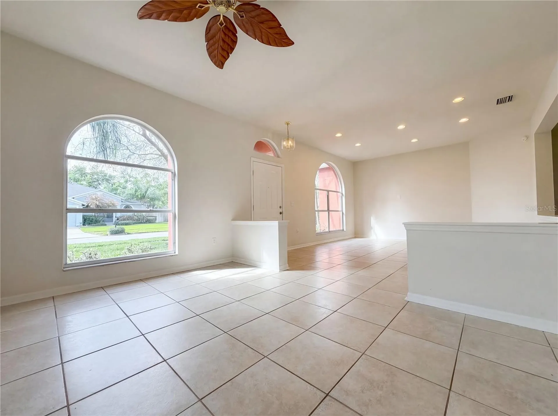 2727 Valencia Grove Drive Valrico FL 33596
