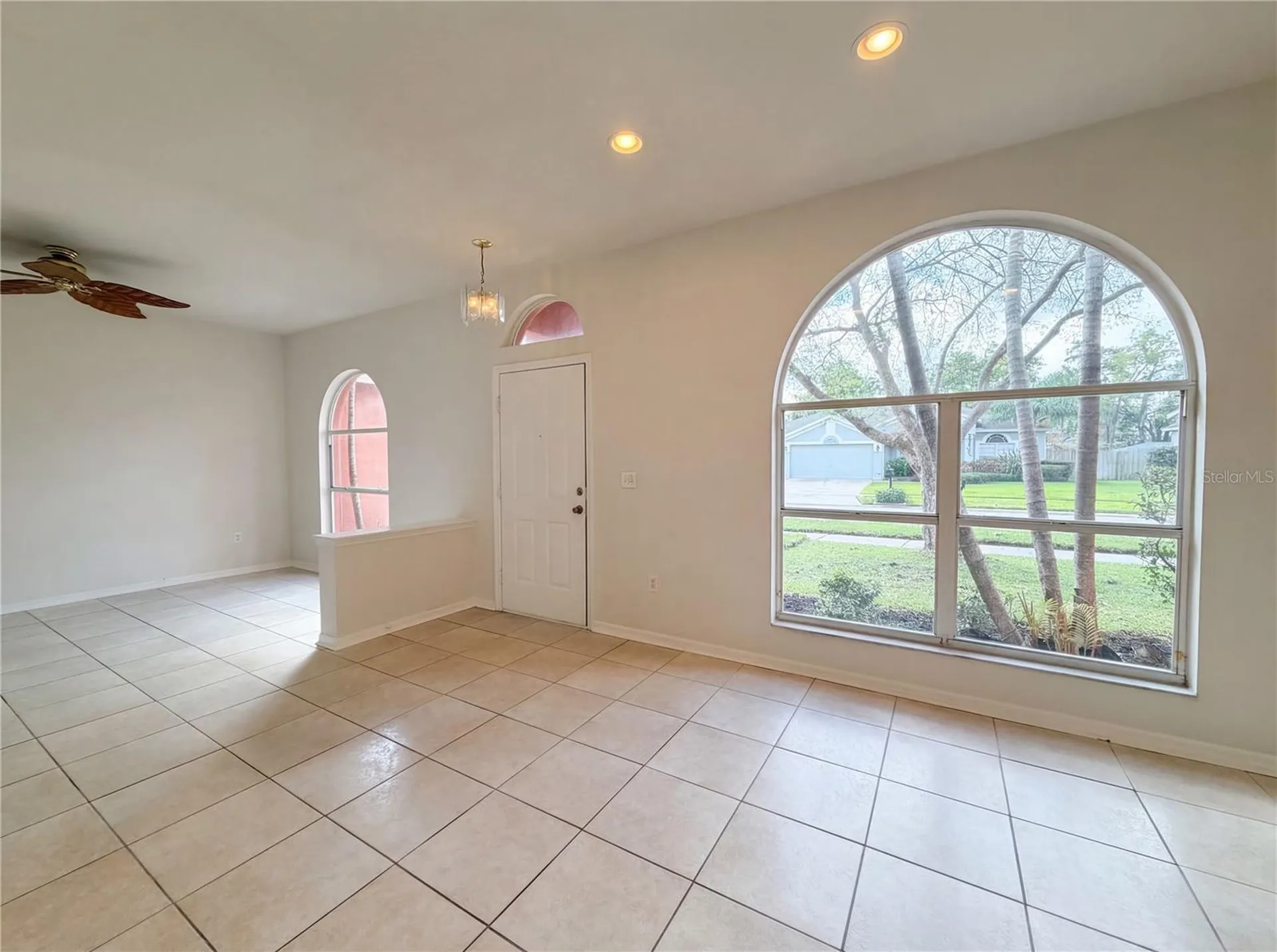 2727 Valencia Grove Drive Valrico FL 33596