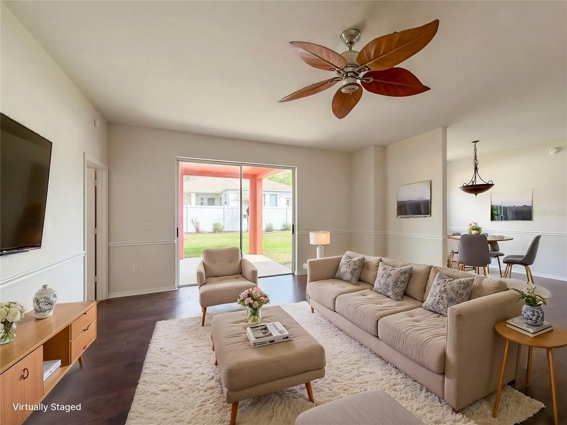 2727 Valencia Grove Drive Valrico FL 33596